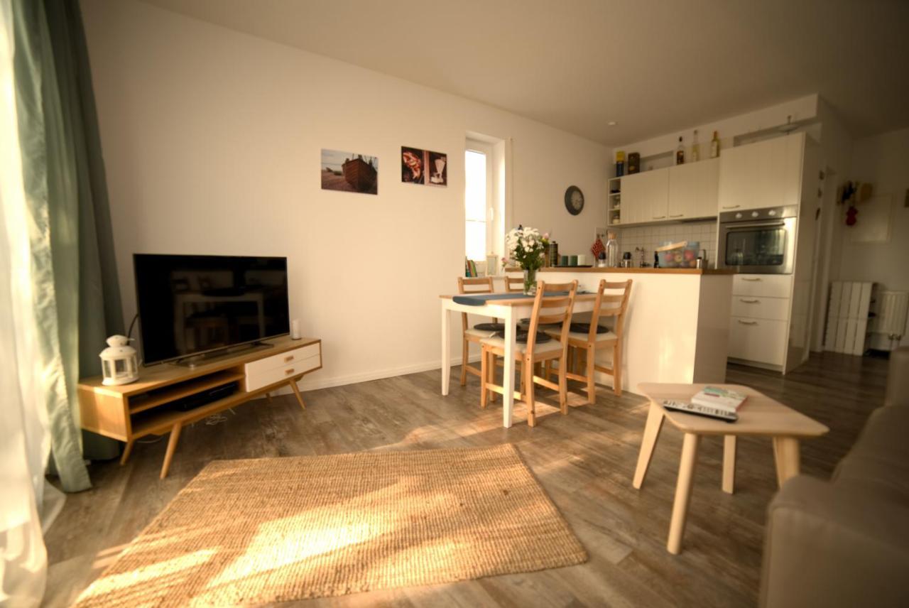 Schoene Ferienwohnung Breege Exterior photo